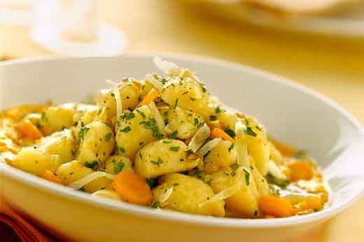 Gnocchi alla crema di carote e noci 
