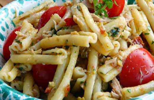 Pasta al tonno e pesto di agrumi 